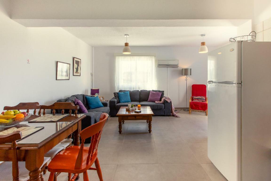 Jimmy'S Flat Paralimni Exterior foto